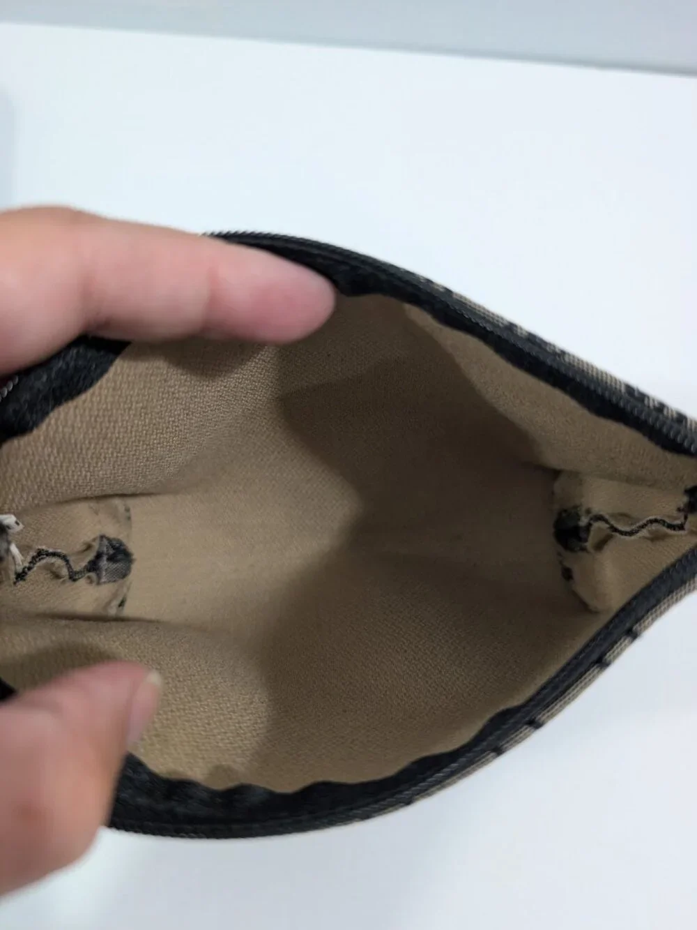Vintage Dooney & Bourke Signature DB Monogram Canvas Coin Purse Grey Black Zip